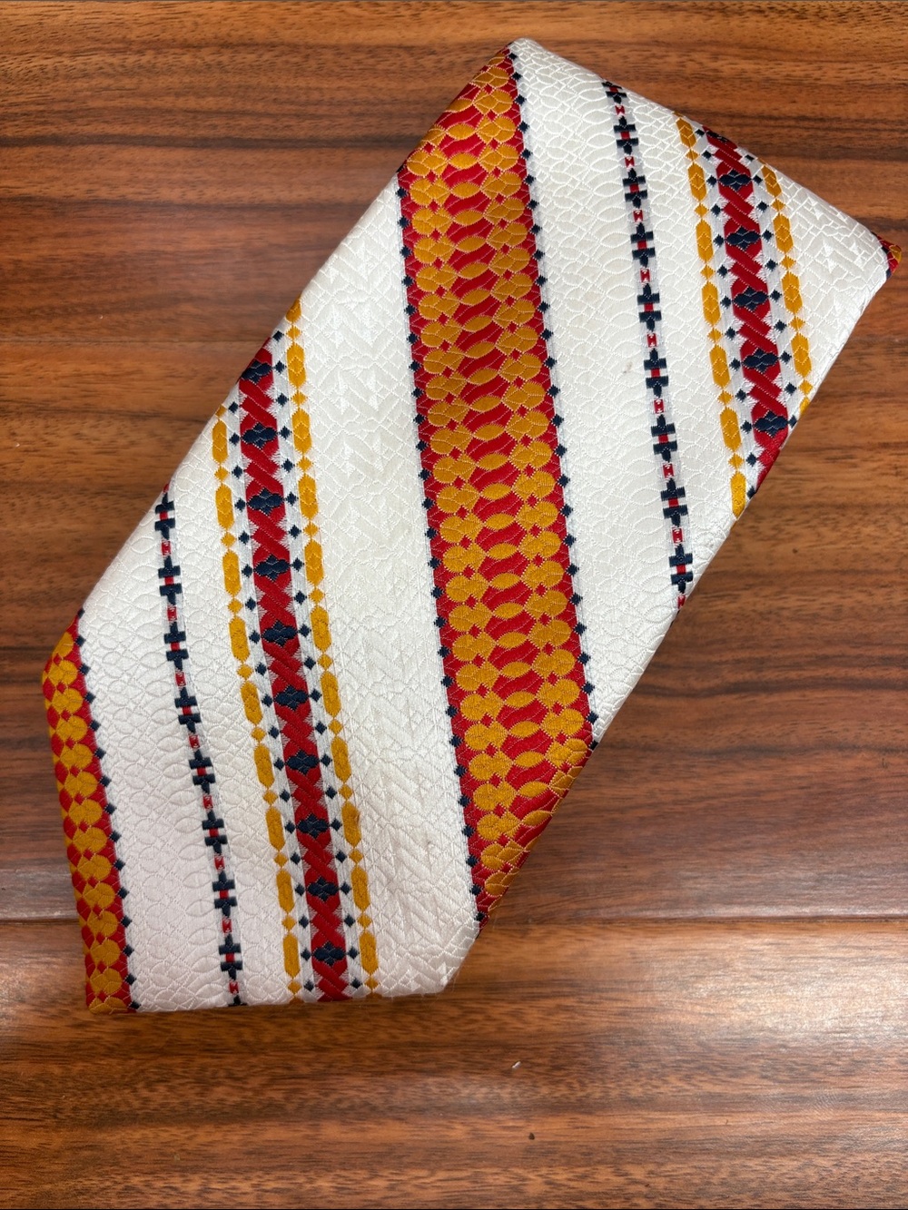 Damon‎ Neck tie